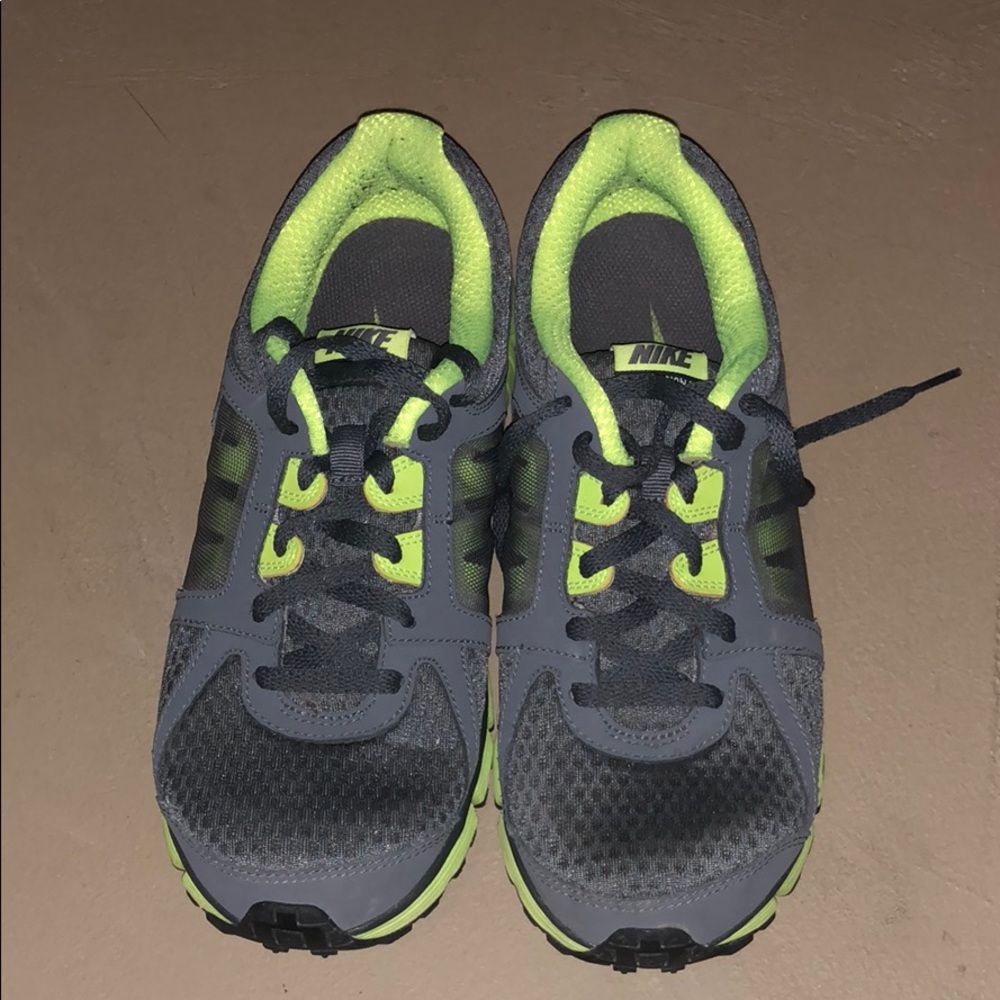 Nike Dual Fusion ST 2